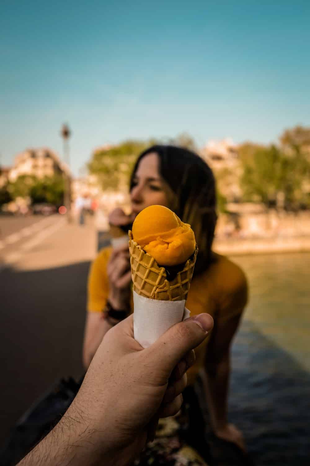 Ice cream in Paris, Photo: Stéphan Valentin / Unsplash