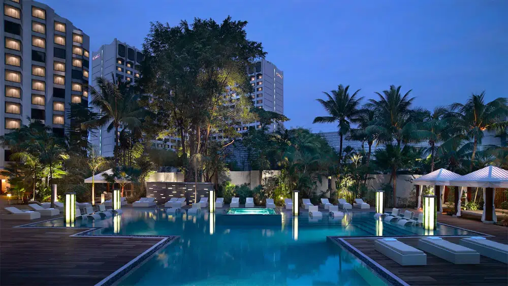 Pool area at Grand Hyatt Singapore. Photo: Grand Hyatt Singapore