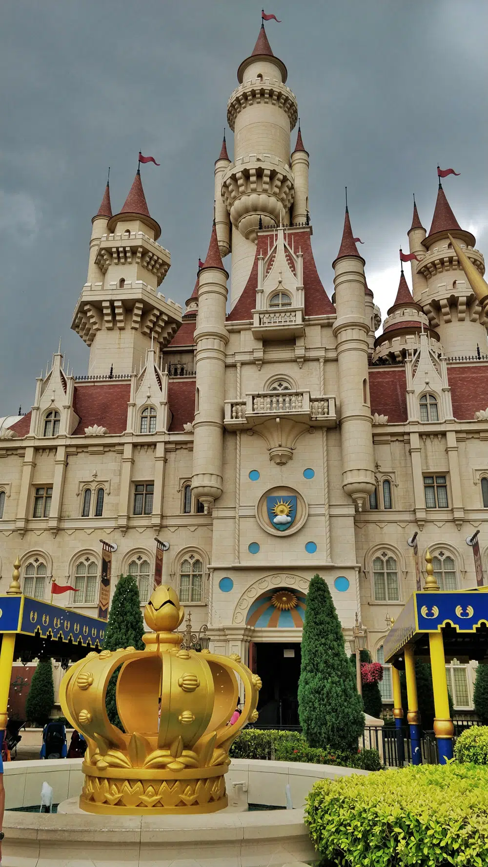 Sentosa Gateway to Universal Studios. Photo: Ajit Sandhu / Unsplash