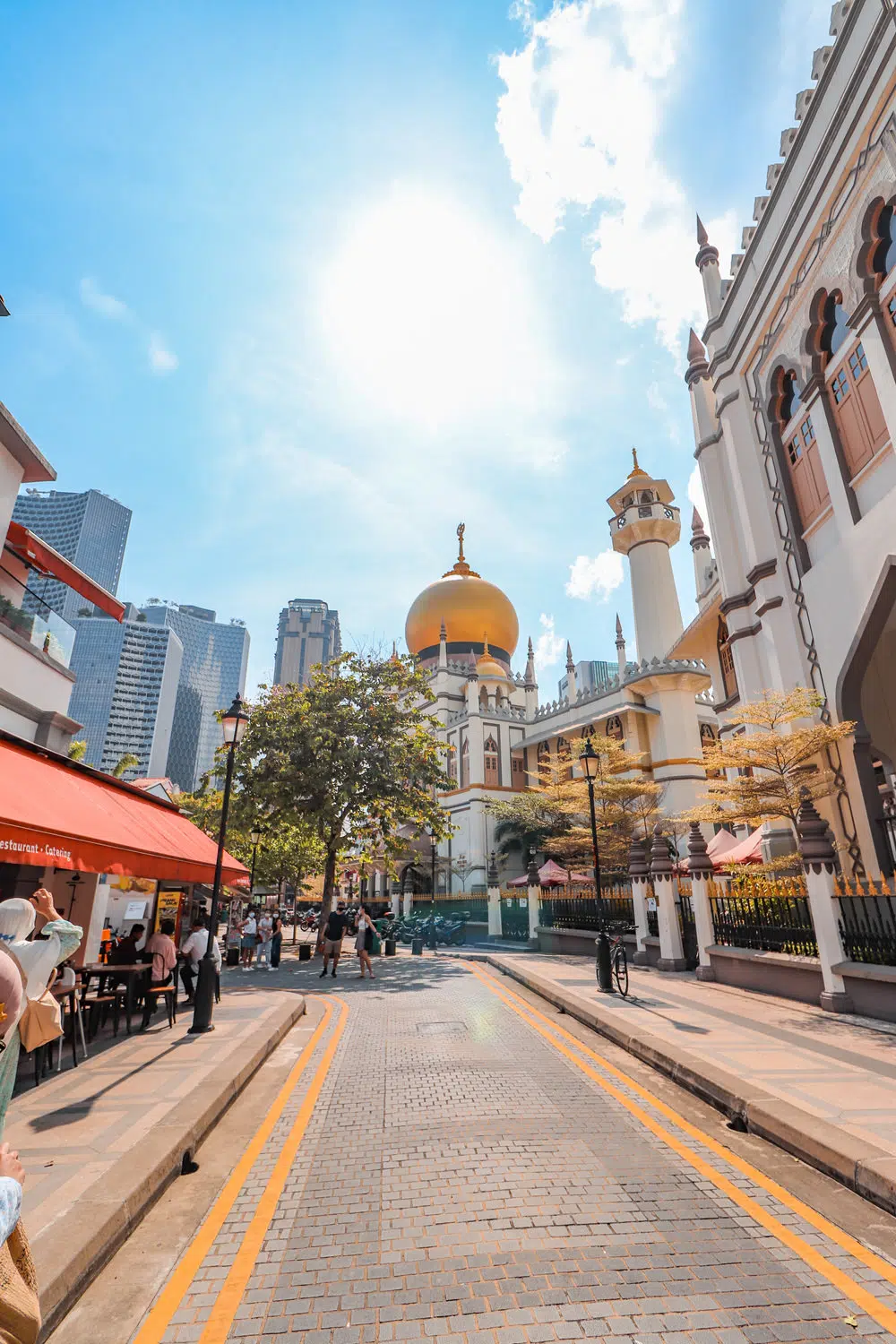 Muscat Street straight to Sultan Mosque. Photo: Joshua Tsu / Unsplash