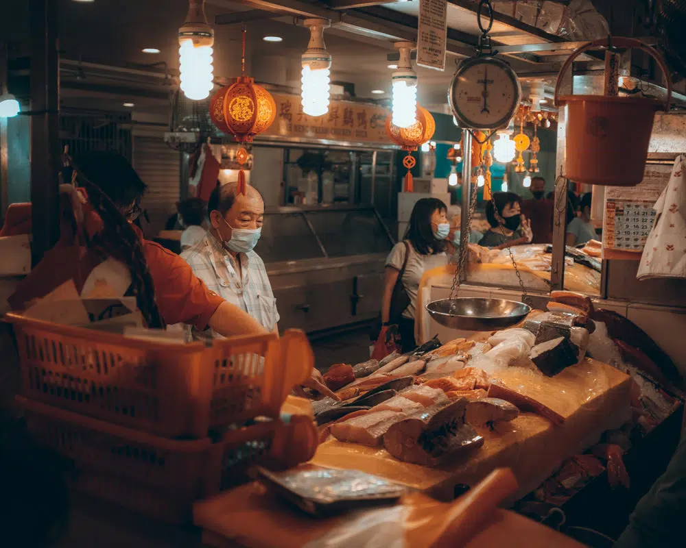 Find fresh food at Tiong Bahru Market. Photo: Luah Jun Yang / Unsplash