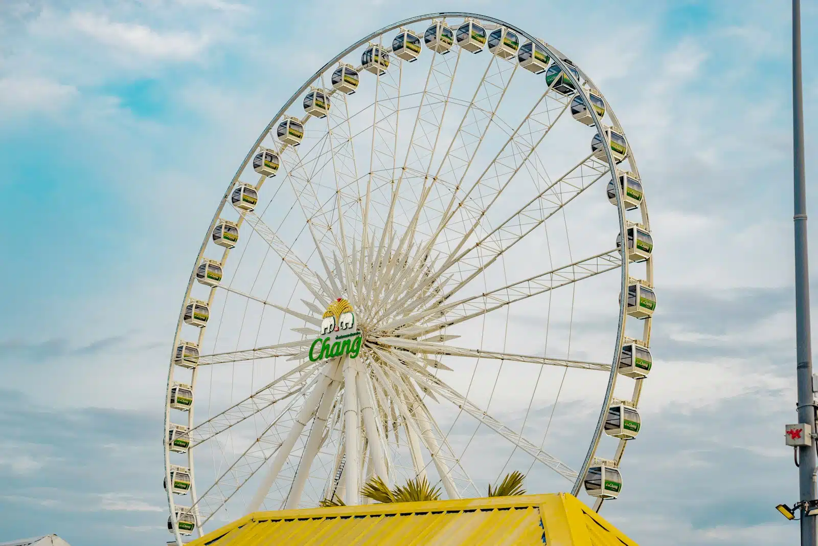 Asiatique The Riverfront, Photo: Kylle Pangan / Unsplash