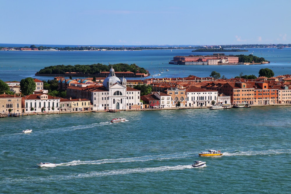 View of Giudecca Island in Venice, Photo: donyanedomam / Adobe Stock