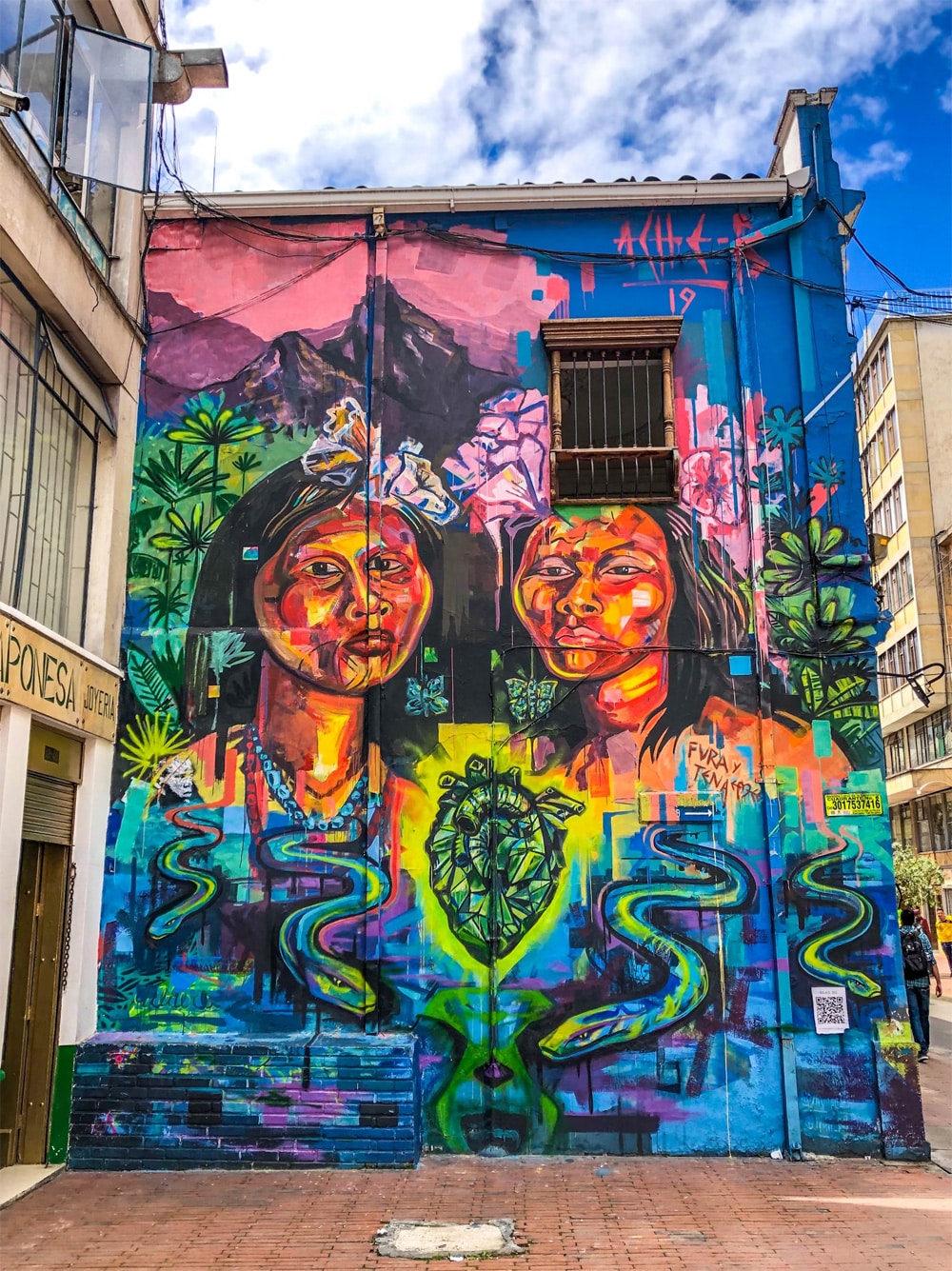 Streetart in Bogota, Photo: Jorge Gardner / Unsplash
