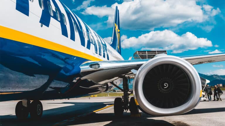 A Ryan Air plane in Italy, photo: Lucas Davies / Unsplash