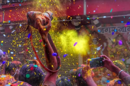 Holi Festival, photo: Dibakar Roy / Unsplash