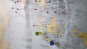 Why do flights look longer on a map than they actually are? 3 Map, photo: Z / Unsplash