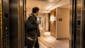 Why are hotel rooms almost always on the right when you look from the entrance? 8 Why are hotel rooms almost always on the right when you look from the entrance?