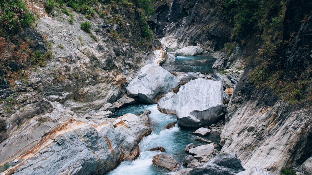 Taiwan—the island that everyone underestimates and no one wants to leave 7 Taroko Gorge, Photo: Anledry Cobos/Unsplash